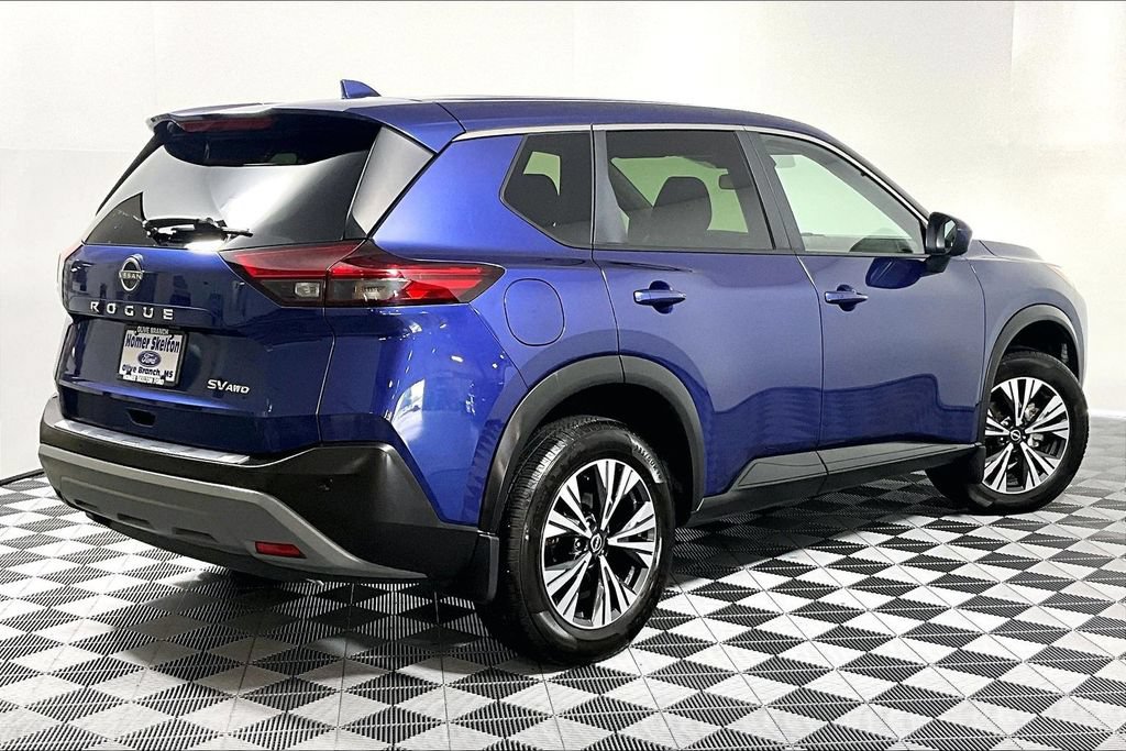 Used 2023 Nissan Rogue SV AWD/4WD image 12