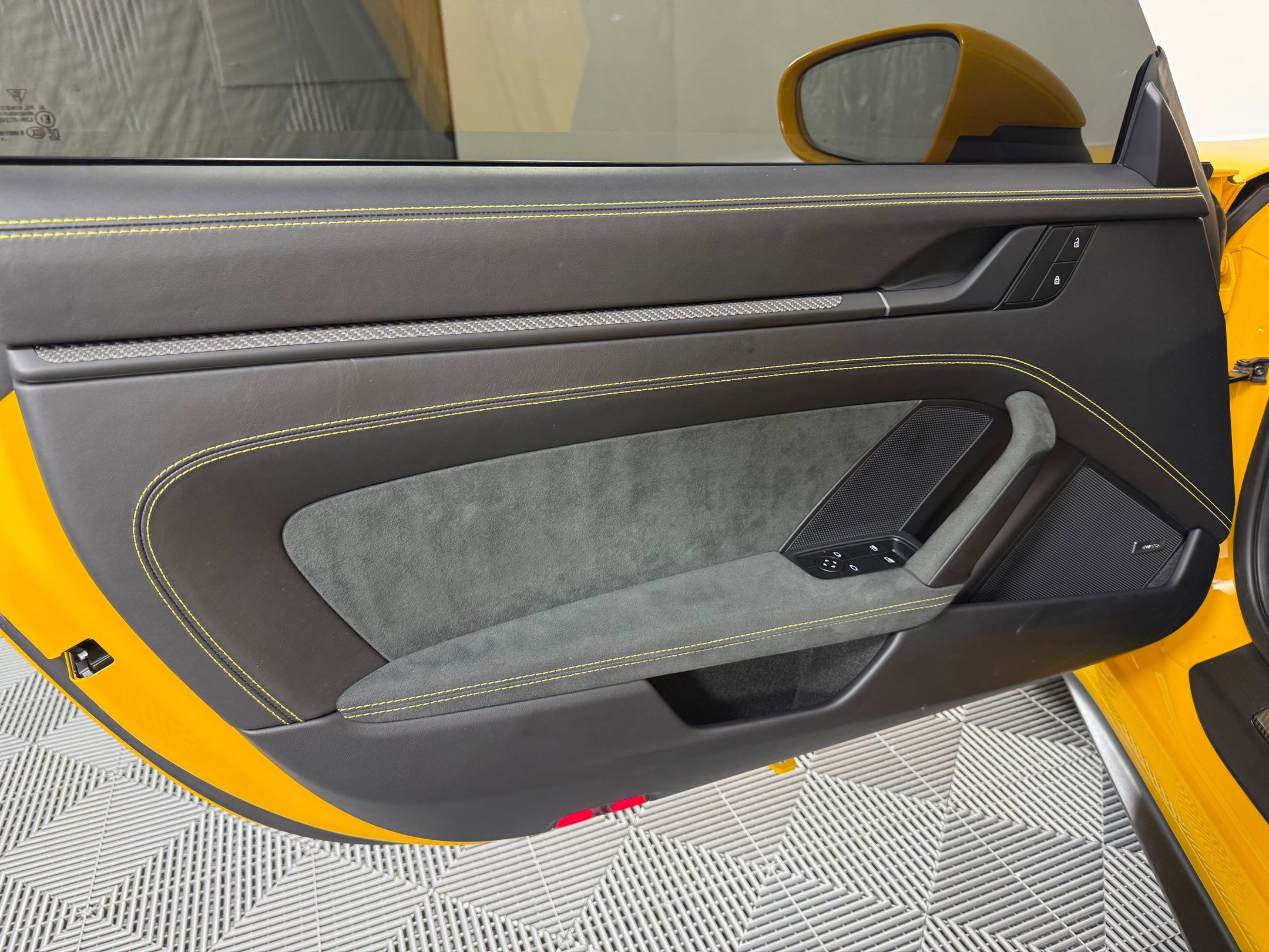 Used 2022 Porsche 911 GT3 image 13