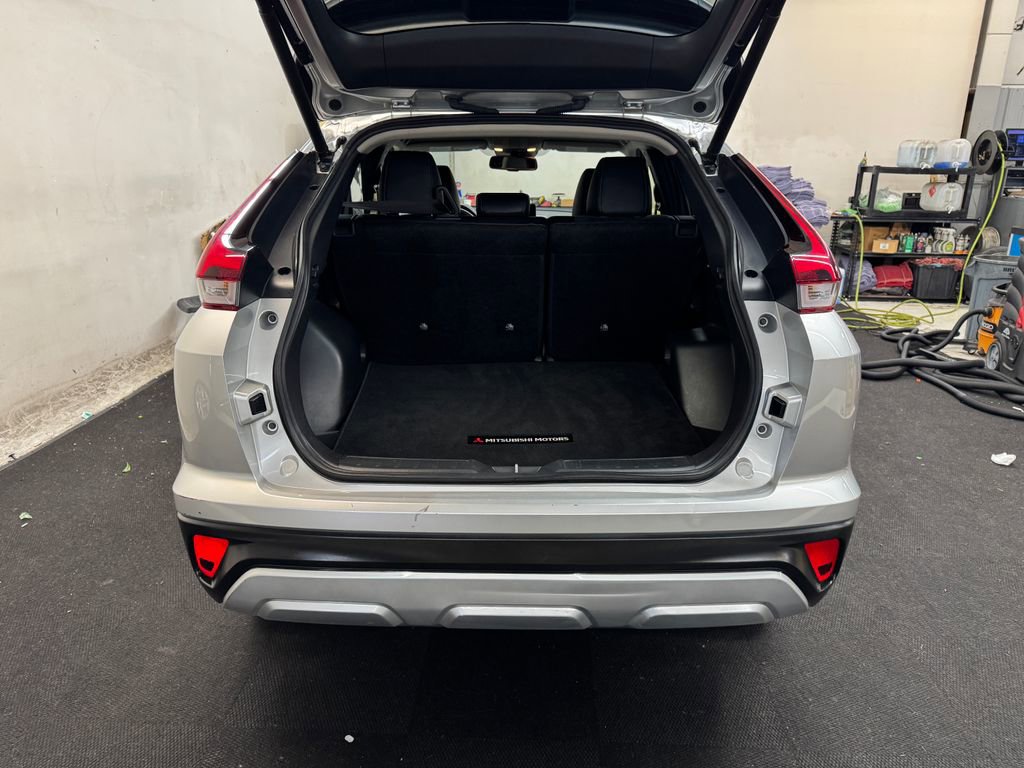 Used 2025 Mitsubishi Eclipse Cross SE AWD/4WD image 6