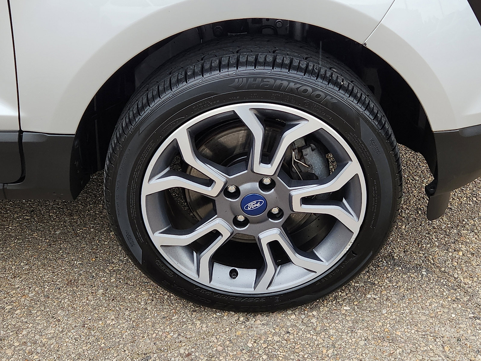 Used 2020 Ford EcoSport SES w/ SES Black Appearance Package AWD/4WD image 8