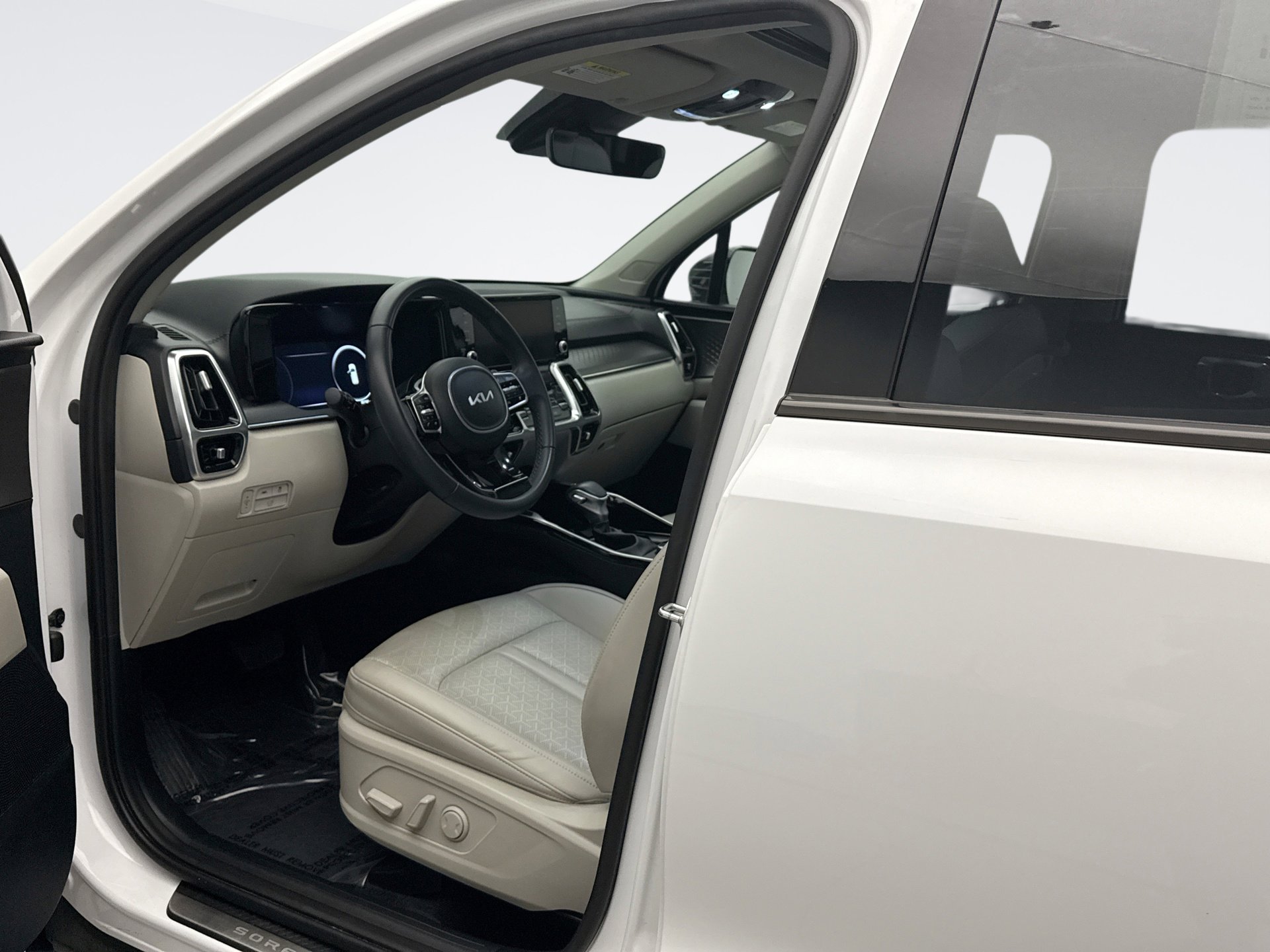 Used 2023 Kia Sorento SX image 10