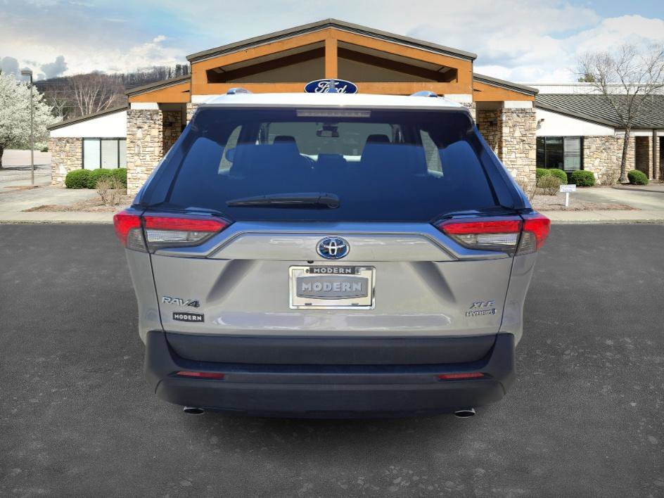 Used 2024 Toyota RAV4 XLE image 6