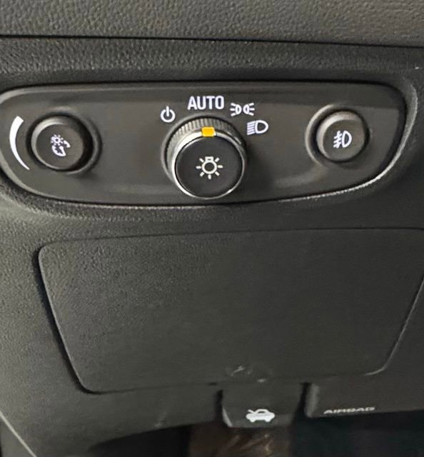 Used 2022 Buick Encore GX Preferred image 25