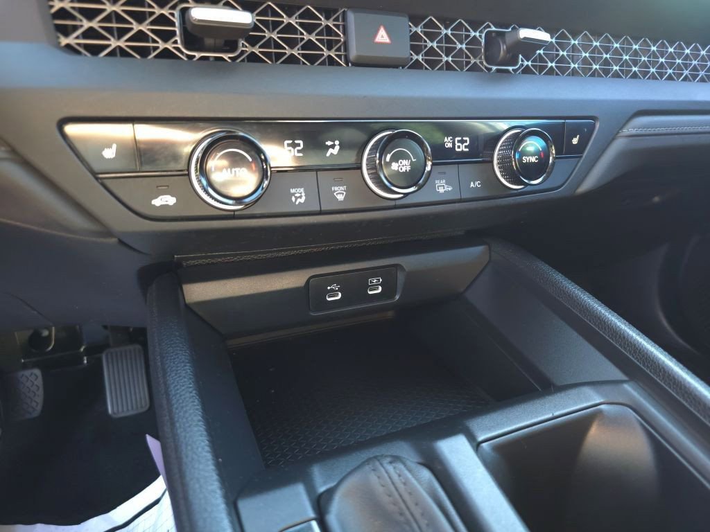 Used 2024 Honda Accord EX image 19