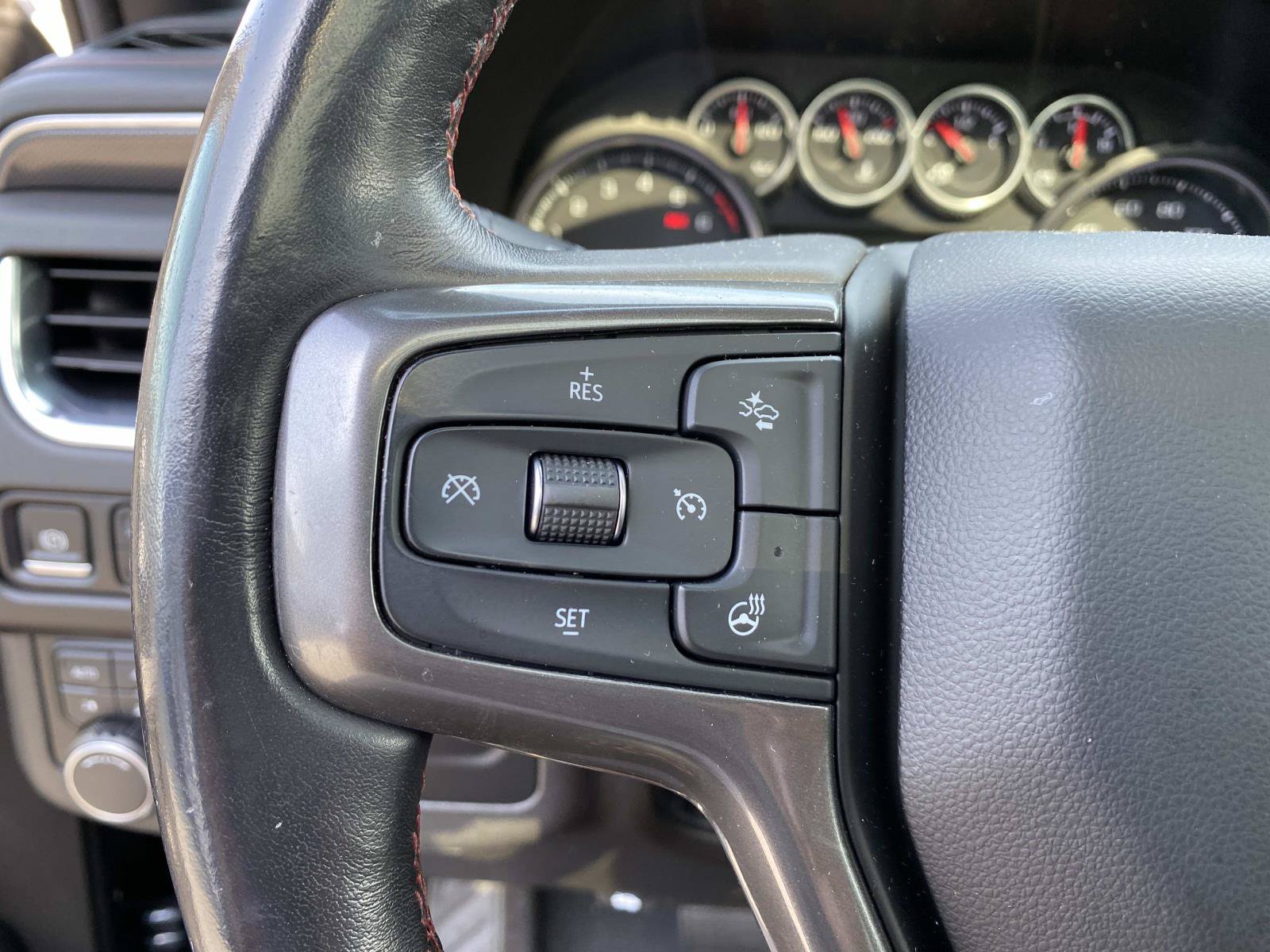 Used 2021 Chevrolet Tahoe RST w/ Luxury Package AWD/4WD image 20