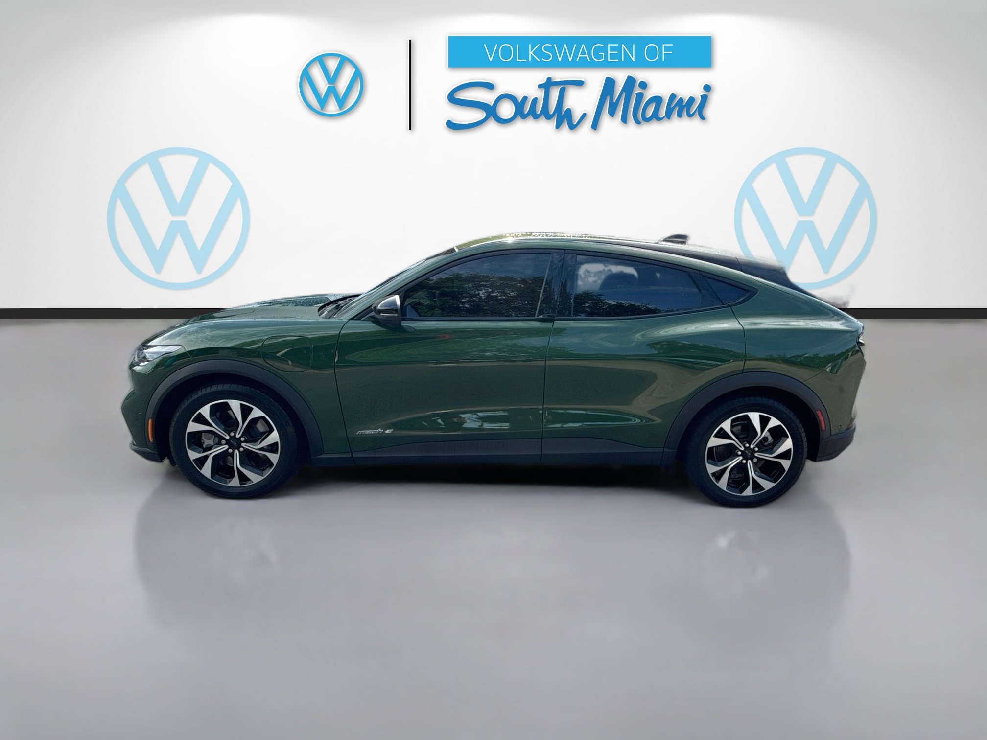 Used 2024 Ford Mustang Mach-E Select RWD image 4