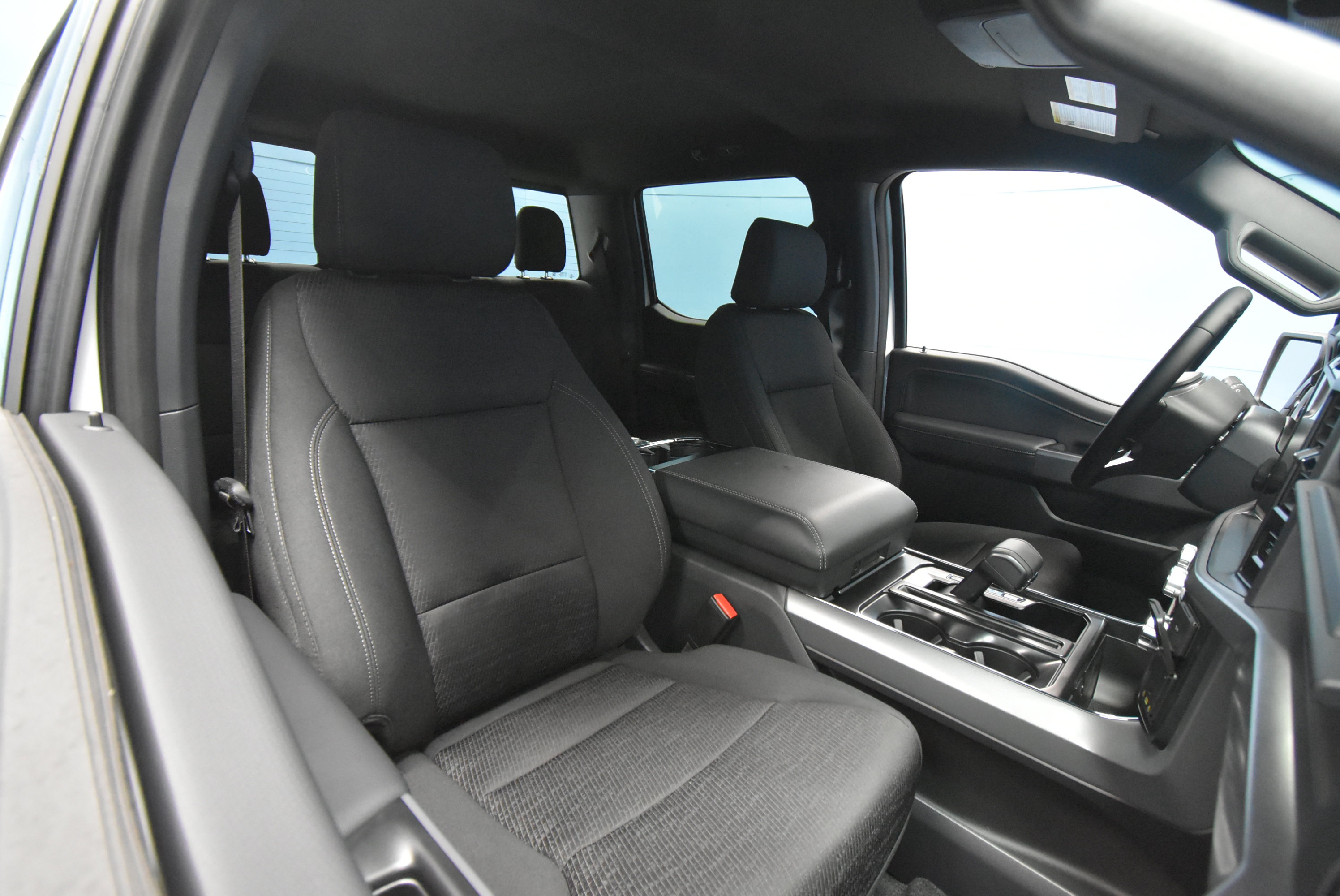 New 2025 Ford F150 XLT w/ Equipment Group 302A MID image 17