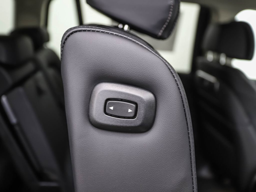 Used 2025 BMW X7 xDrive40i image 30