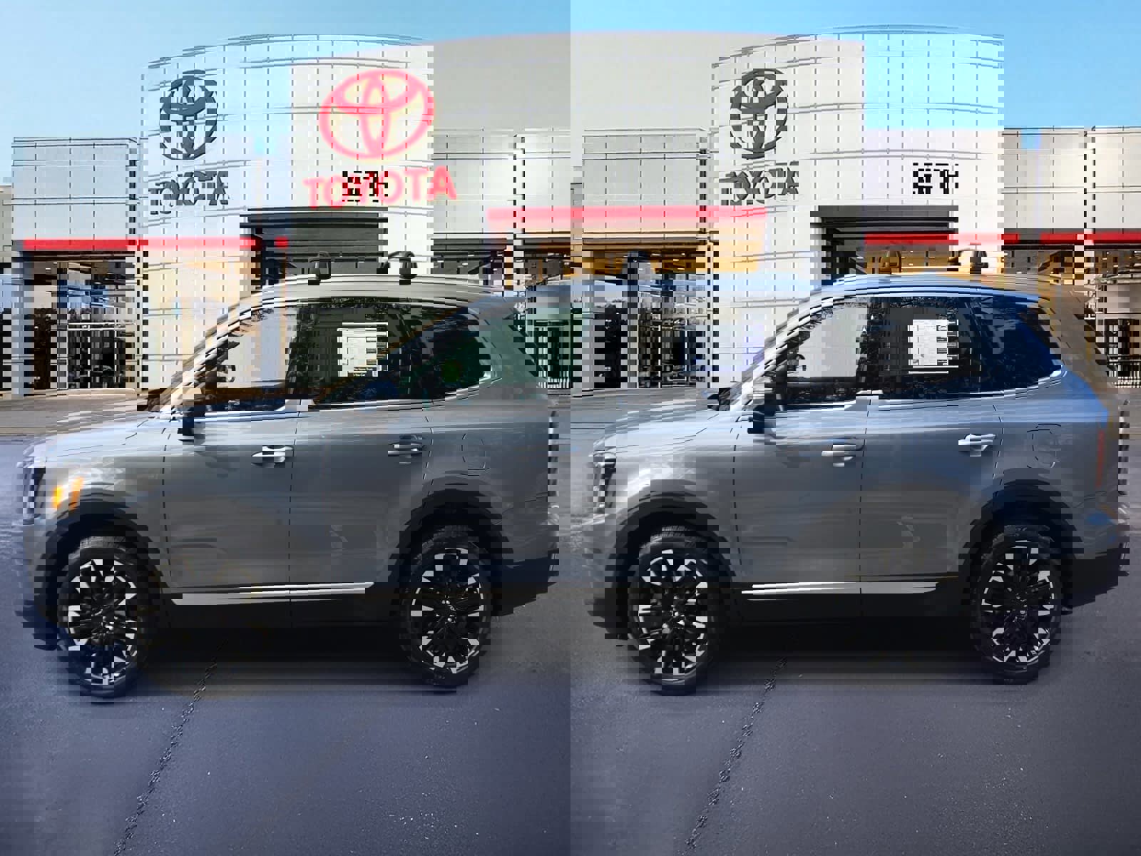 Used 2024 Kia Telluride SX image 8