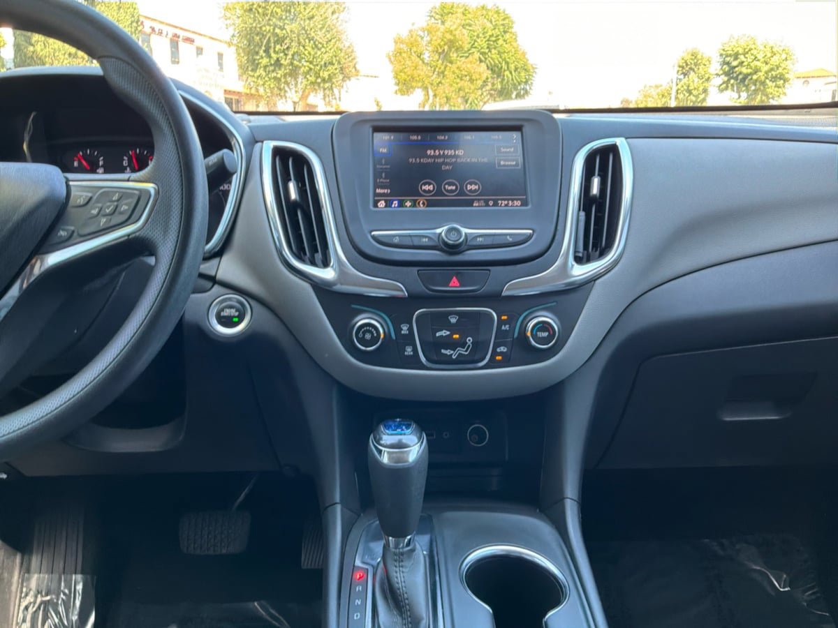 Used 2021 Chevrolet Equinox LS w/ LS Convenience Package FWD image 15