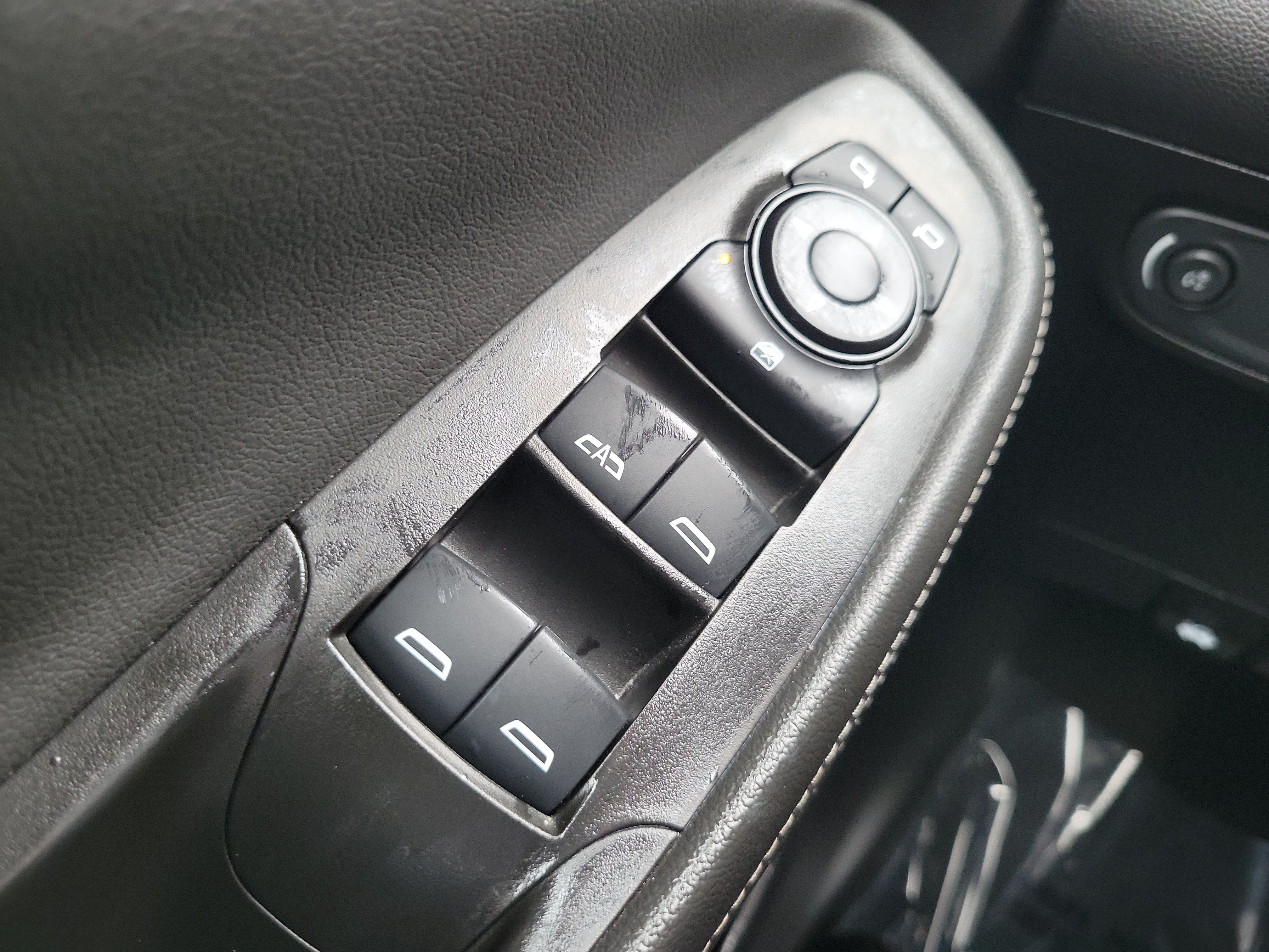 Used 2024 Buick Encore GX Sport Touring w/ Advanced Technology Package FWD image 25