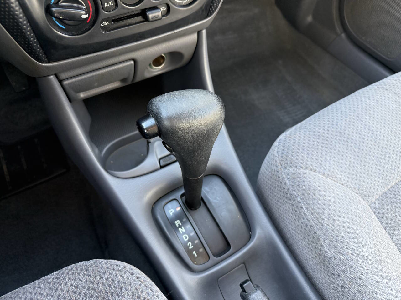 Used 1999 MAZDA Protege DX image 27