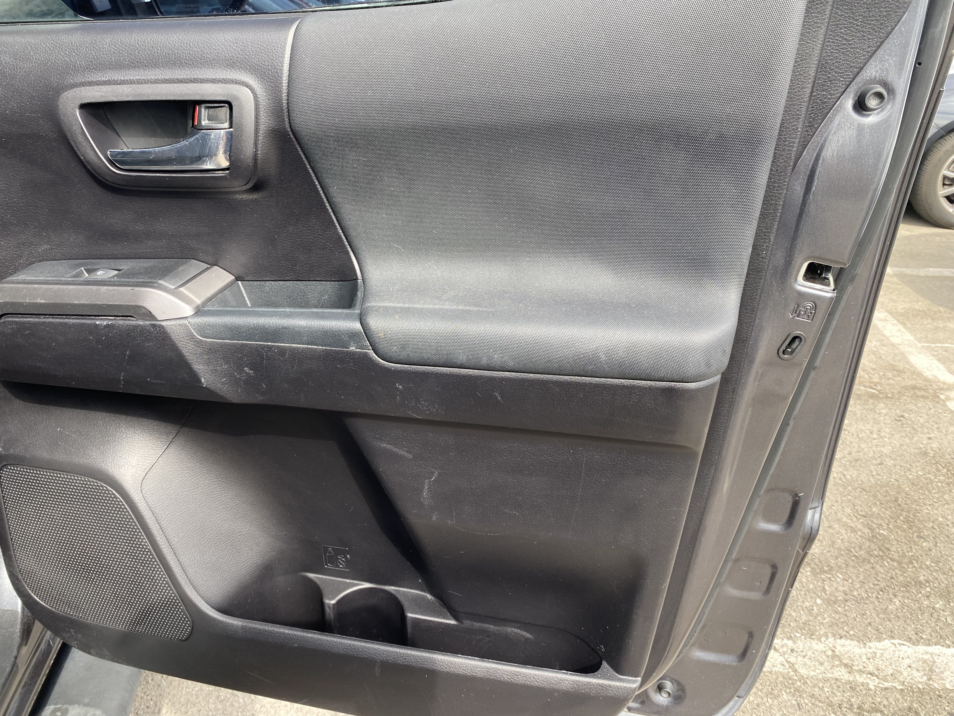 Used 2021 Toyota Tacoma TRD Sport w/ Technology Package AWD/4WD image 19