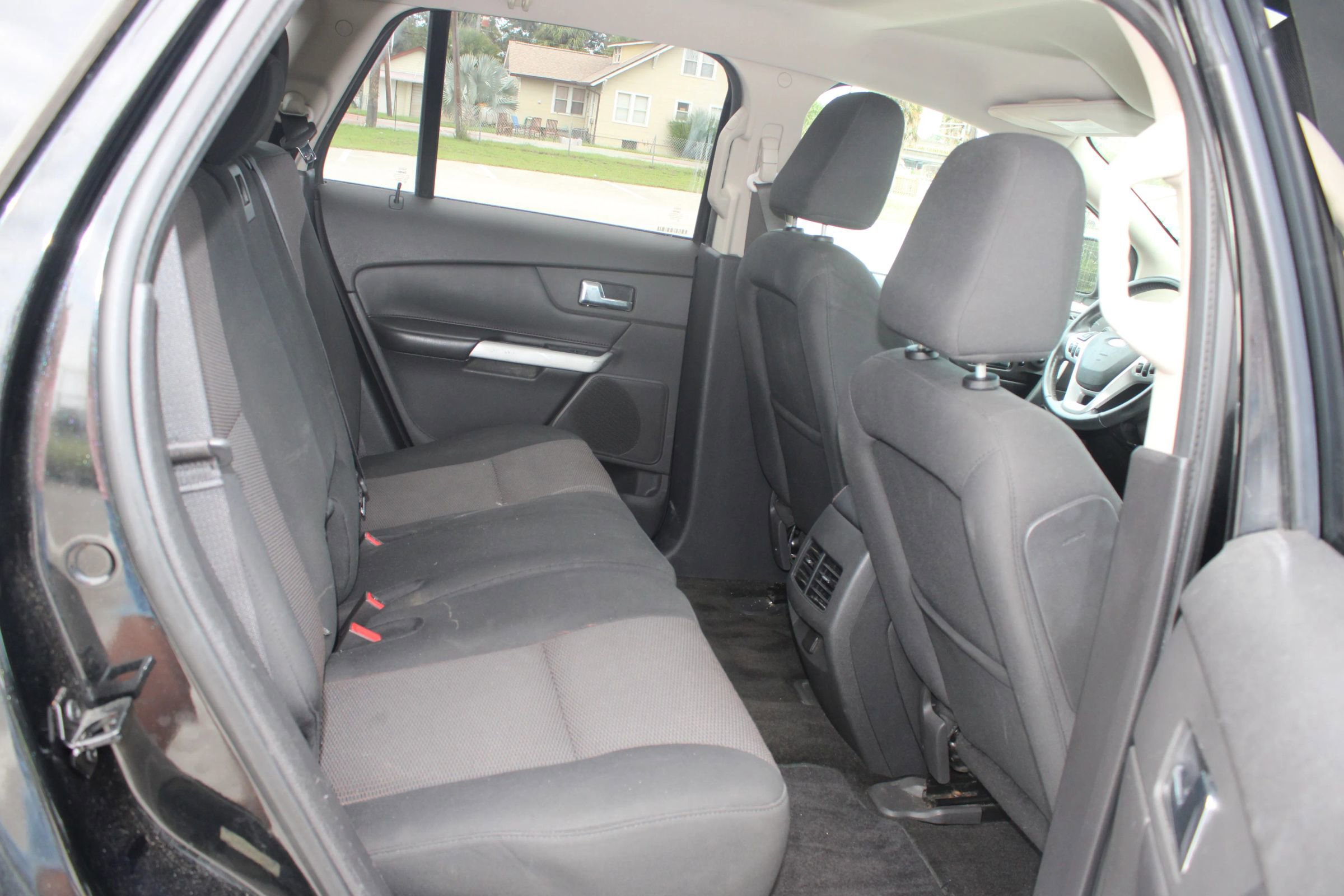Used 2011 Ford Edge SEL FWD image 25