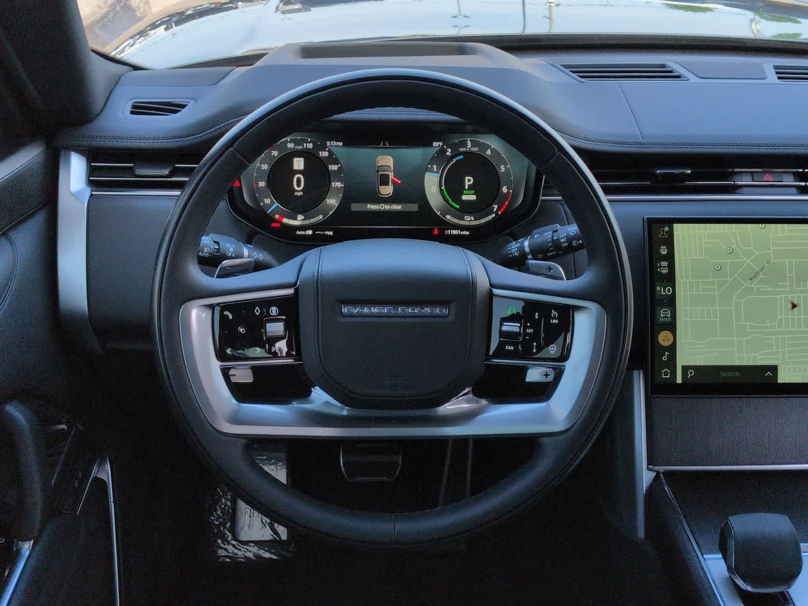 Certified 2025 Land Rover Range Rover SE AWD/4WD image 23