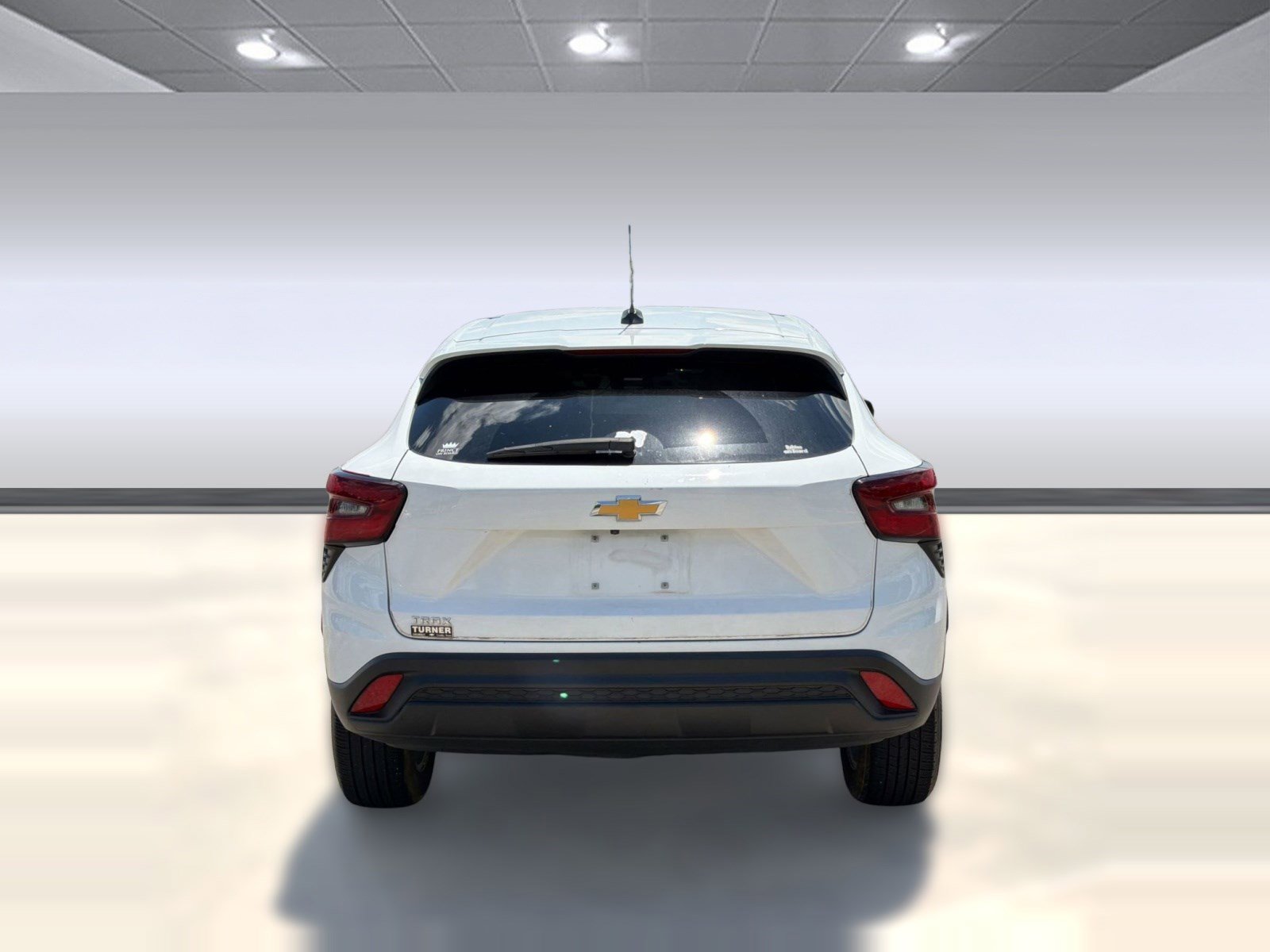 Used 2024 Chevrolet Trax LS w/ LS Convenience Package FWD image 8