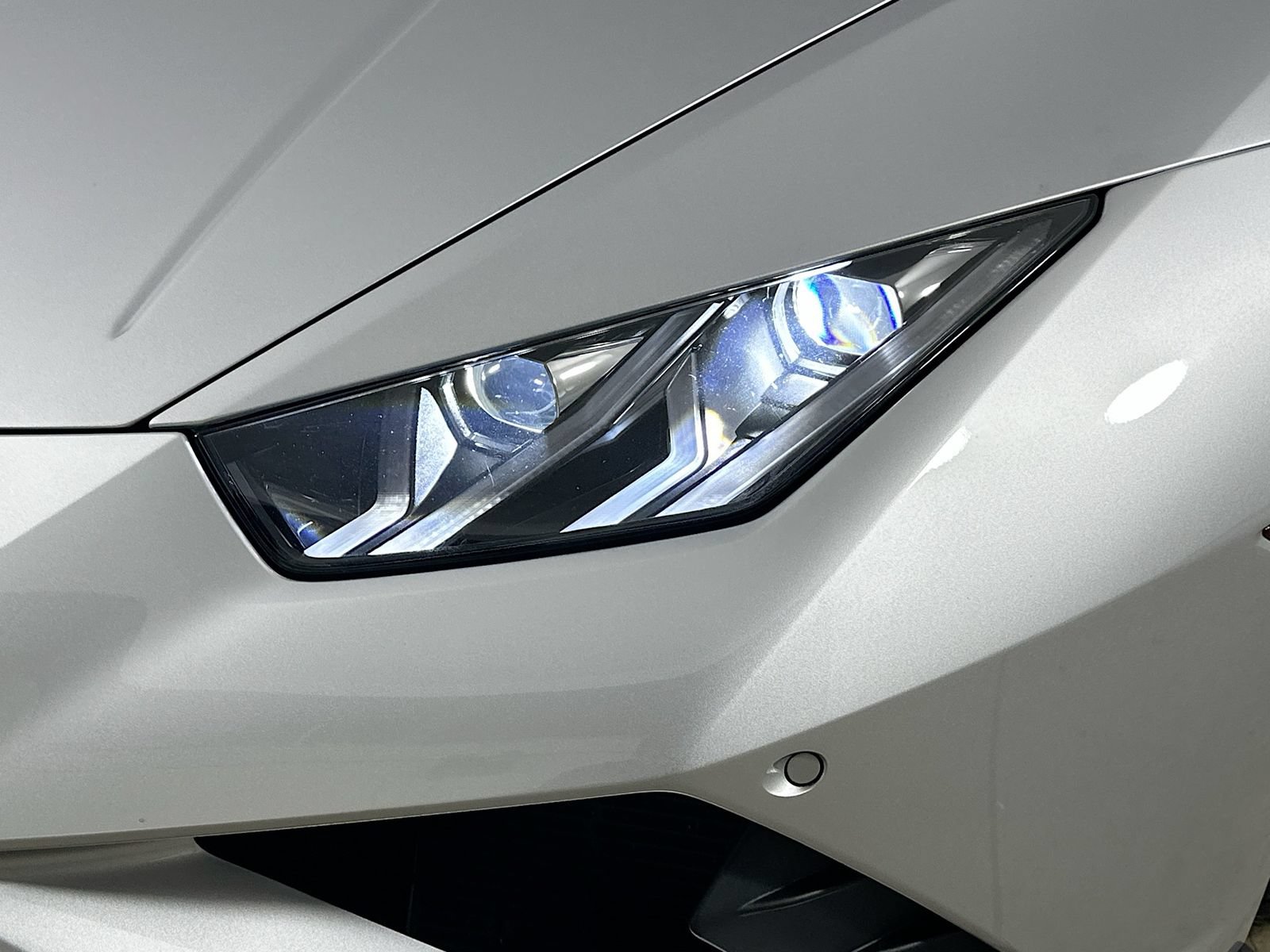 Used 2023 Lamborghini Huracan EVO RWD image 49