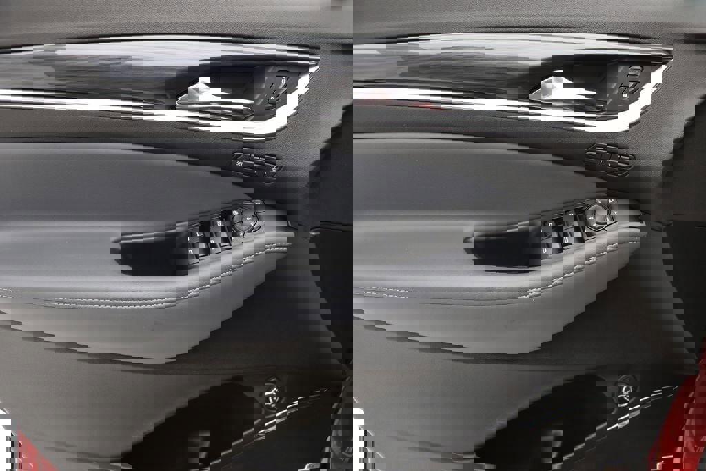 Used 2024 Buick Enclave Premium image 17