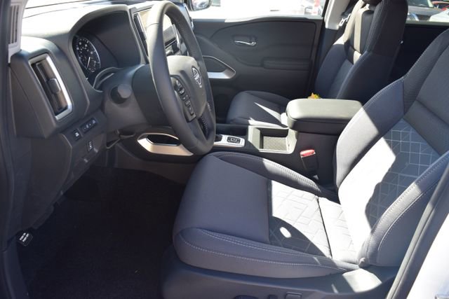 New 2026 Nissan Frontier SV w/ SV Convenience Package AWD/4WD image 11