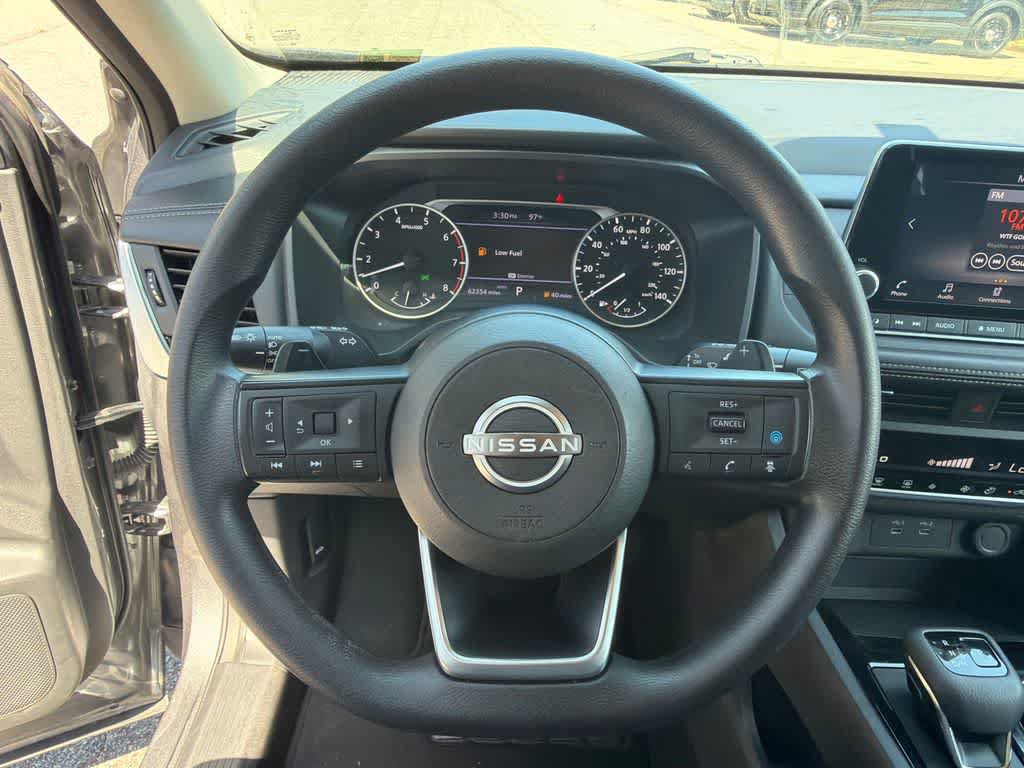 Used 2024 Nissan Rogue SV AWD/4WD image 22