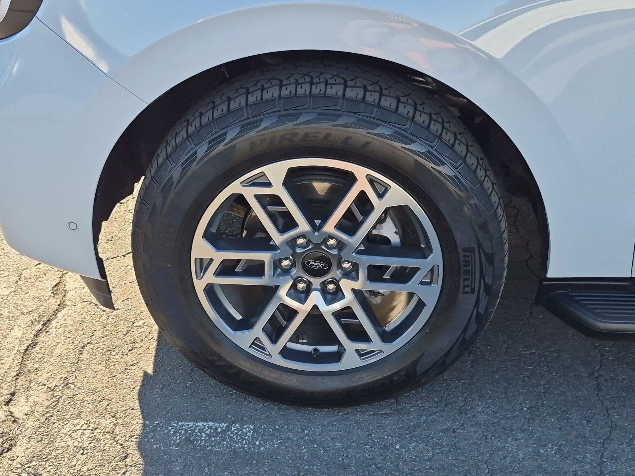 Used 2025 Ford Expedition Max Active AWD/4WD image 14