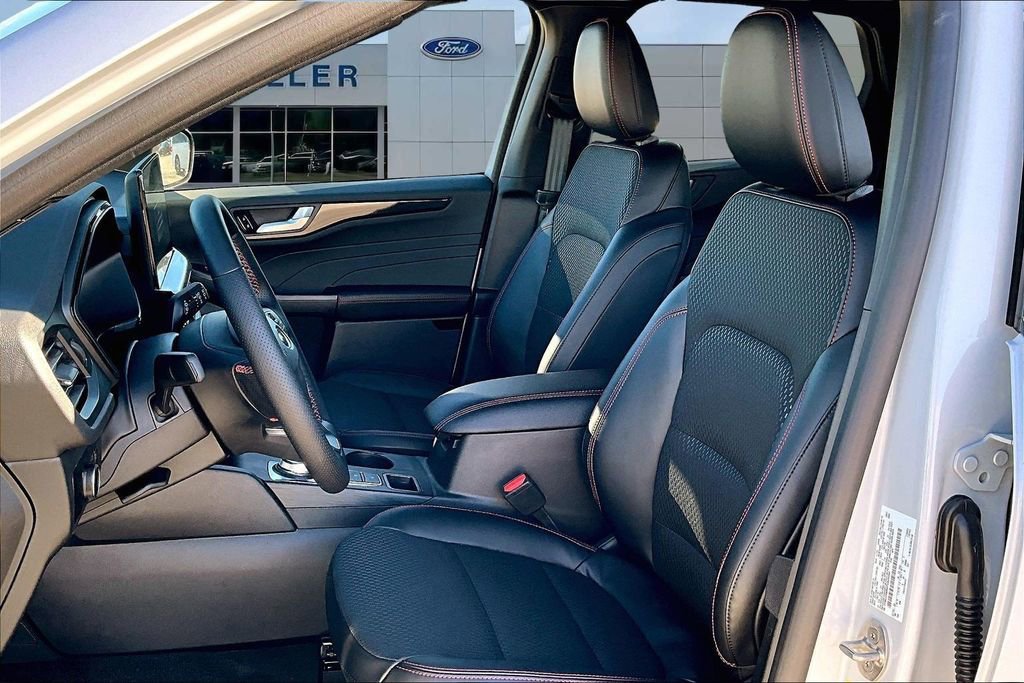 New 2026 Ford Escape ST-Line w/ Tech Pack #1 image 26