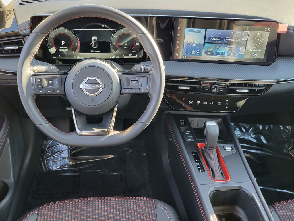 Used 2025 Nissan Kicks SR image 4