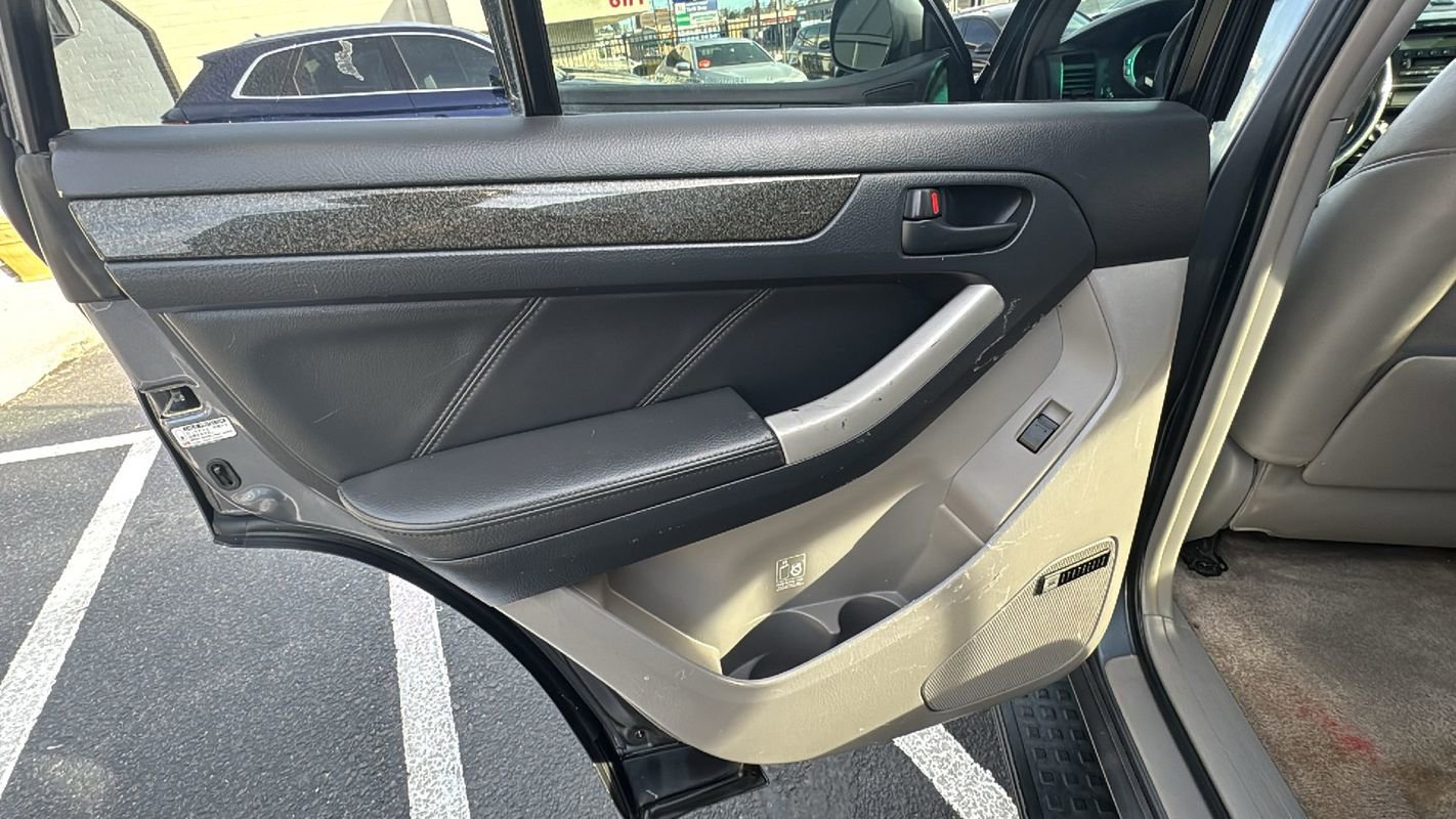 Used 2005 Toyota 4Runner Limited image 12