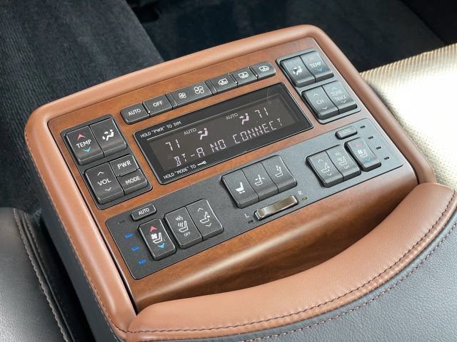 Used 2013 Lexus LS 600h L AWD/4WD image 7