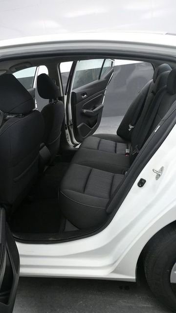 Used 2020 Nissan Altima 2.5 S FWD image 11