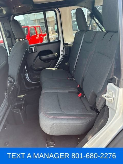 Used 2024 Jeep Wrangler Unlimited Rubicon AWD/4WD image 9