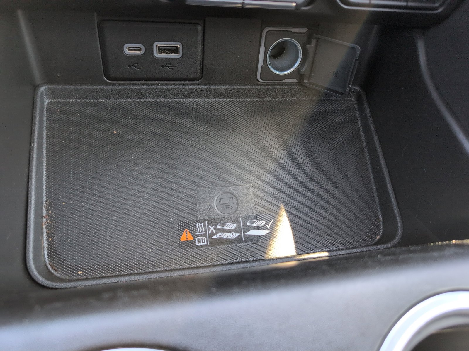 Used 2022 GMC Yukon AT4 image 28