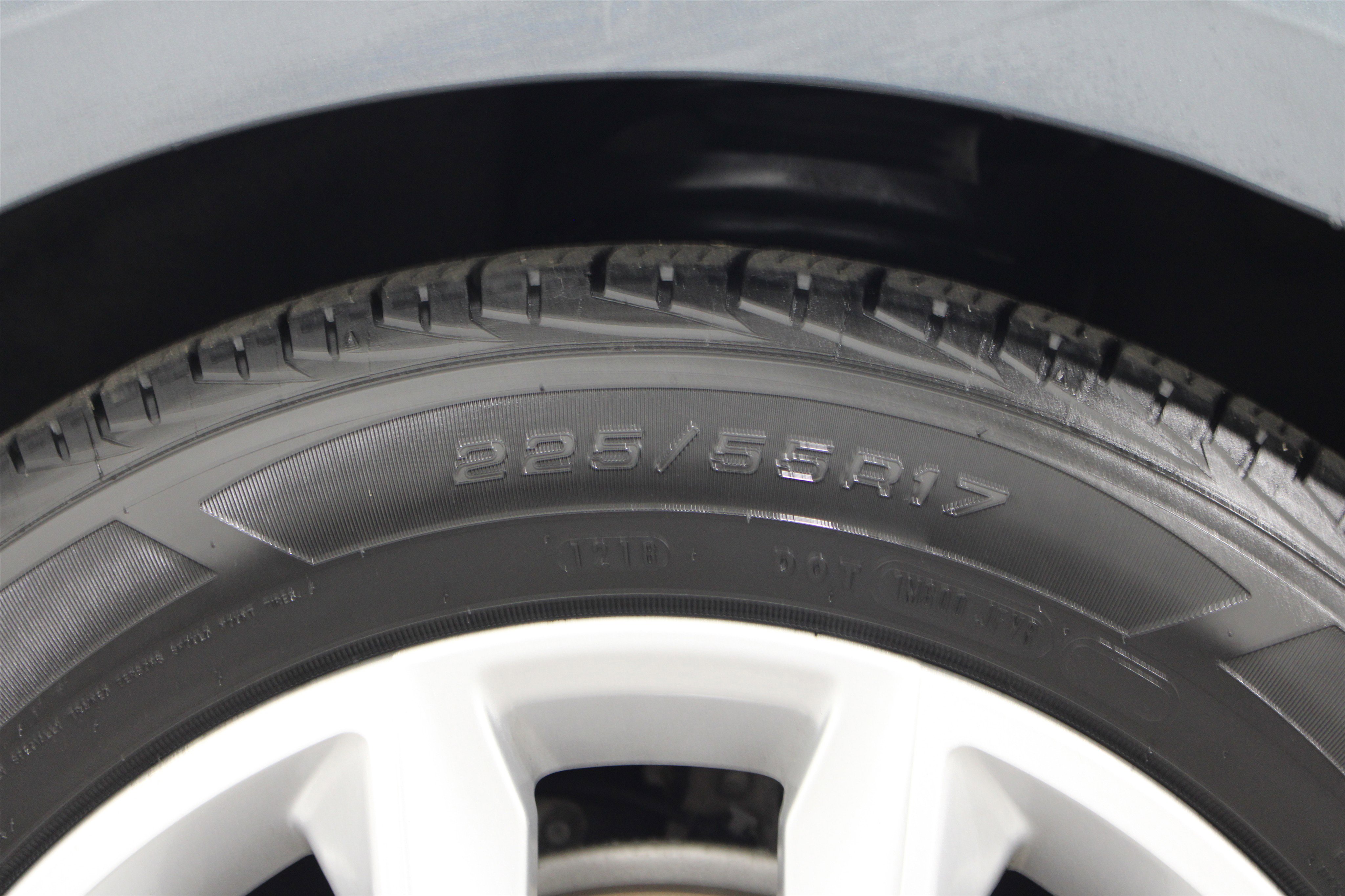Used 2020 Chevrolet Malibu LT FWD image 34