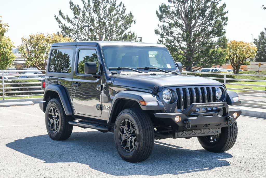 Used 2020 Jeep Wrangler Sport AWD/4WD video 3