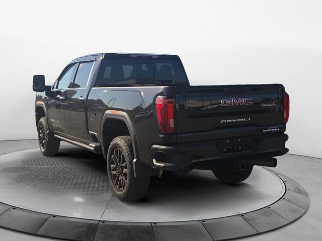 Used 2023 GMC Sierra 2500 Denali w/ Denali Black Diamond Edition AWD/4WD image 3