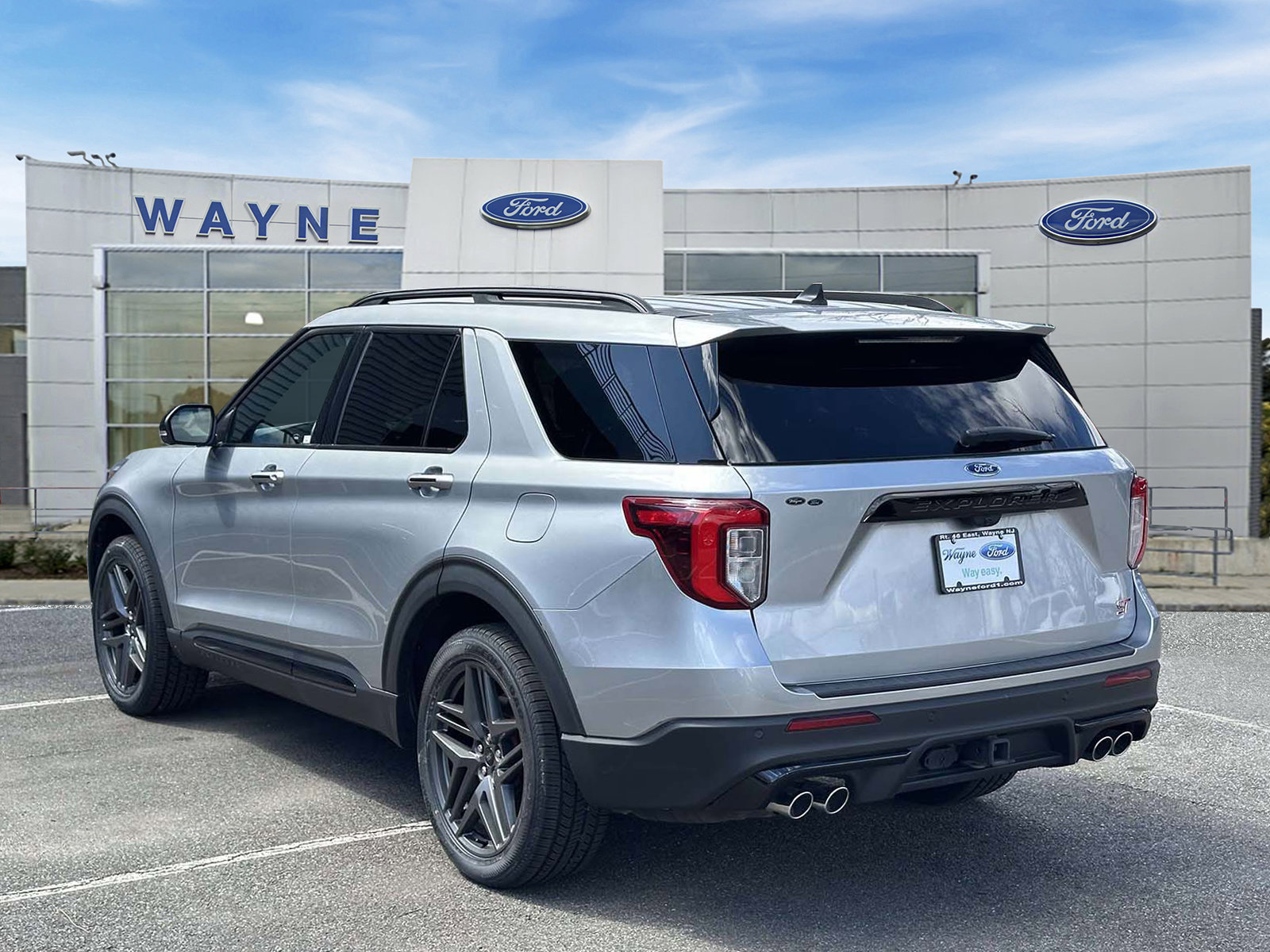Certified 2023 Ford Explorer ST w/ Equipment Group 401A AWD/4WD image 4