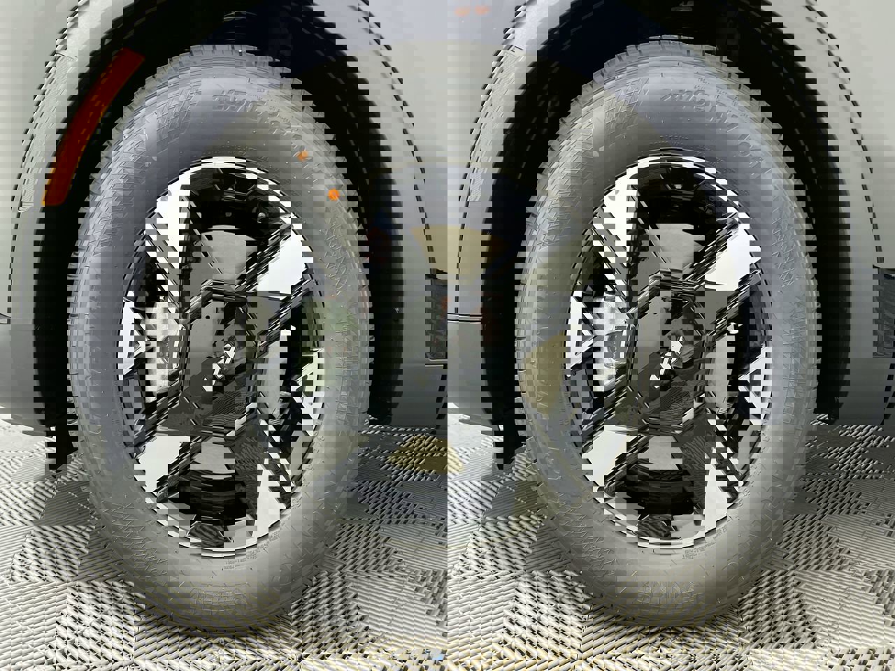 New 2026 Kia Sportage LX image 13