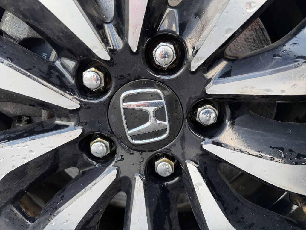 Used 2017 Honda Accord Touring image 37