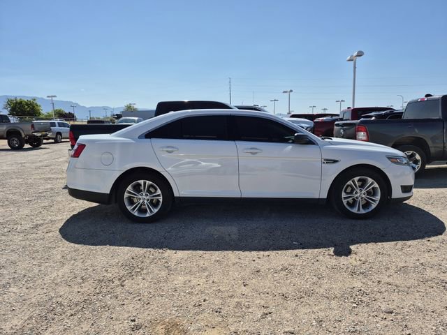 Used 2018 Ford Taurus SE FWD image 7