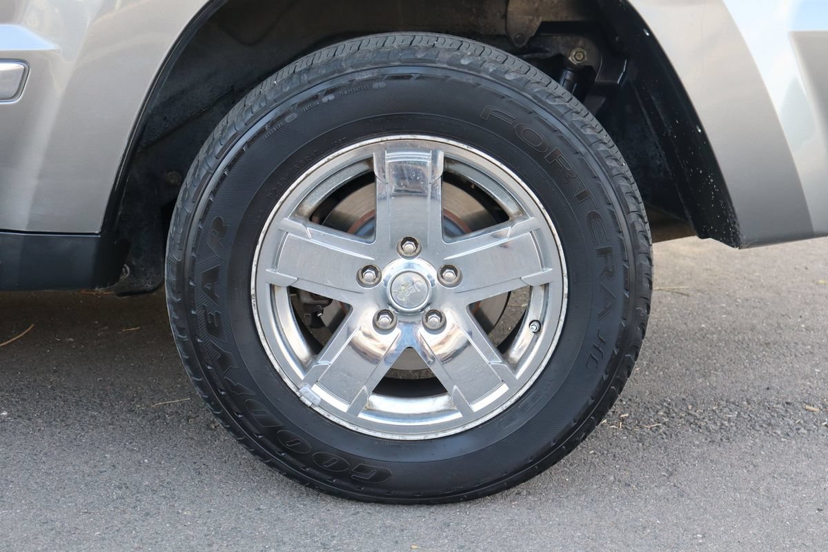 Used 2007 Jeep Grand Cherokee Limited w/ Trailer Tow Group IV AWD/4WD image 40