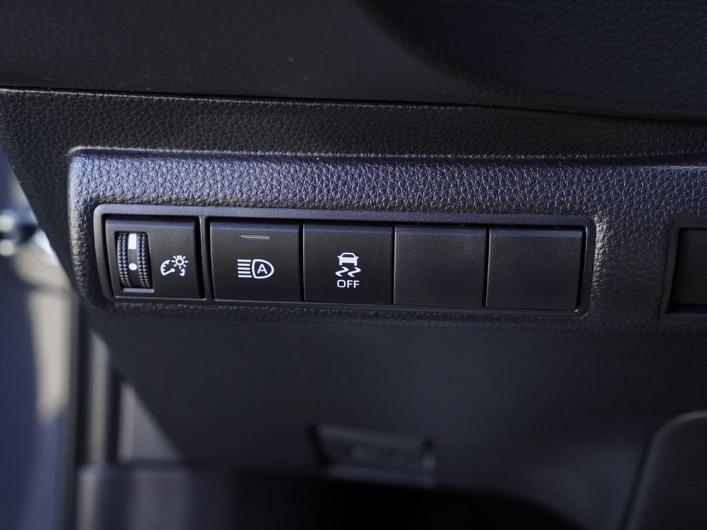 Used 2025 Toyota Corolla SE w/ SE Premium Package FWD image 13