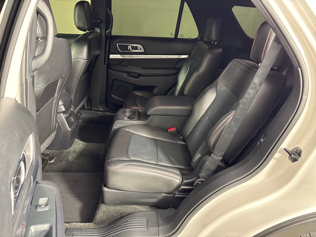 Used 2018 Ford Explorer Sport w/ Ford Safe & Smart Package AWD/4WD image 31