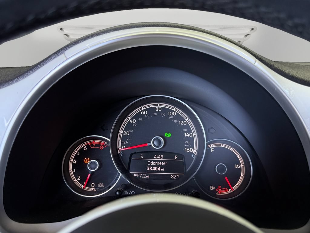 Used 2019 Volkswagen Beetle 2.0T SE FWD image 19