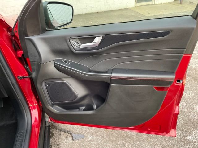 Used 2023 Ford Escape ST-Line w/ Tech Pack #1 image 32