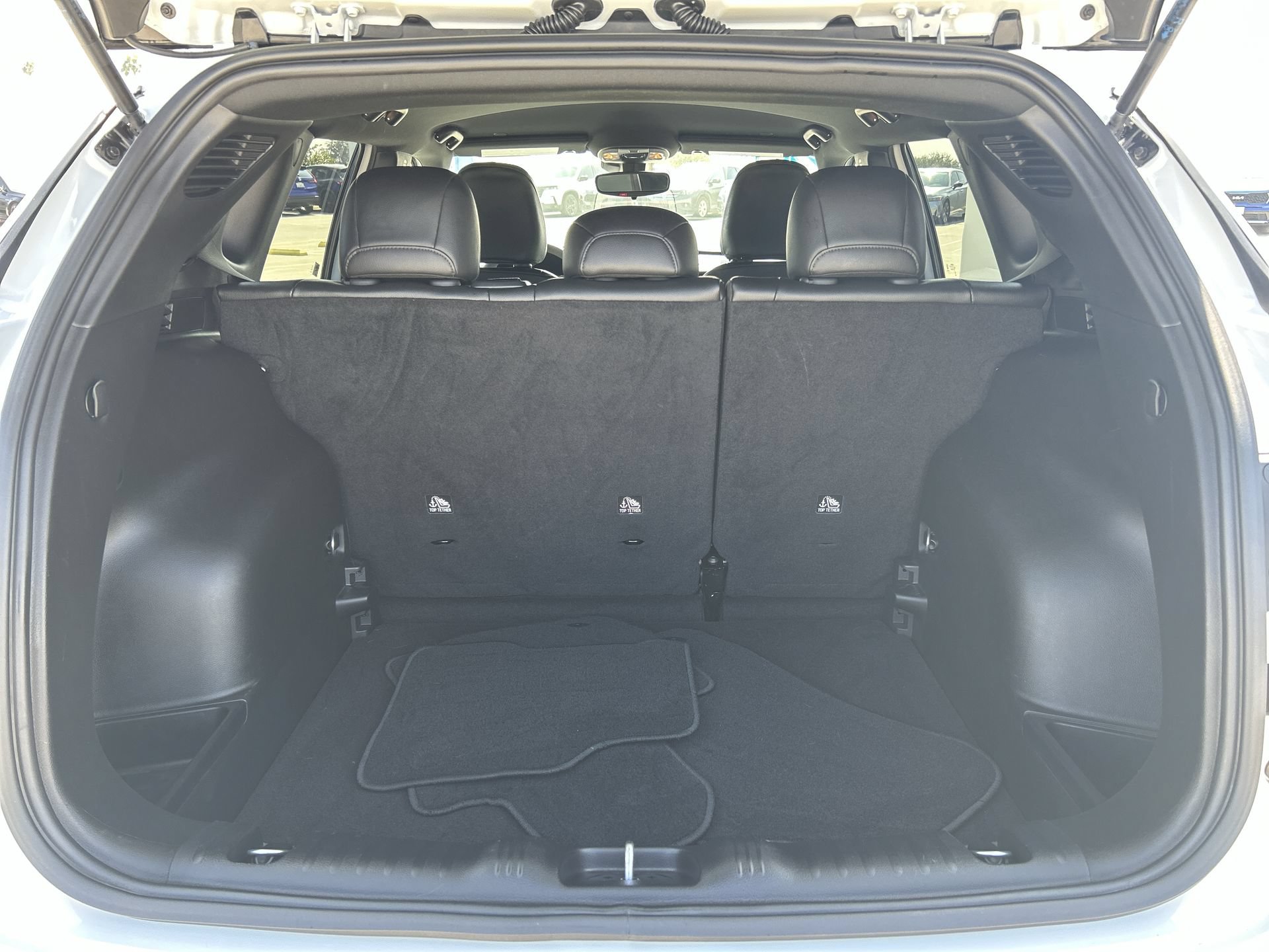 Used 2025 Jeep Compass Latitude AWD/4WD image 20