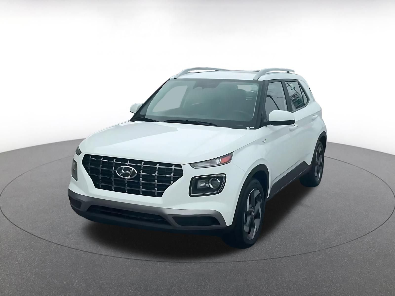 Used 2026 Hyundai Venue SEL FWD image 7