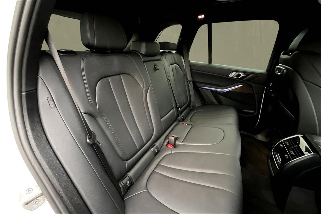 Used 2022 BMW X5 xDrive40i w/ Parking Assistance Package image 20