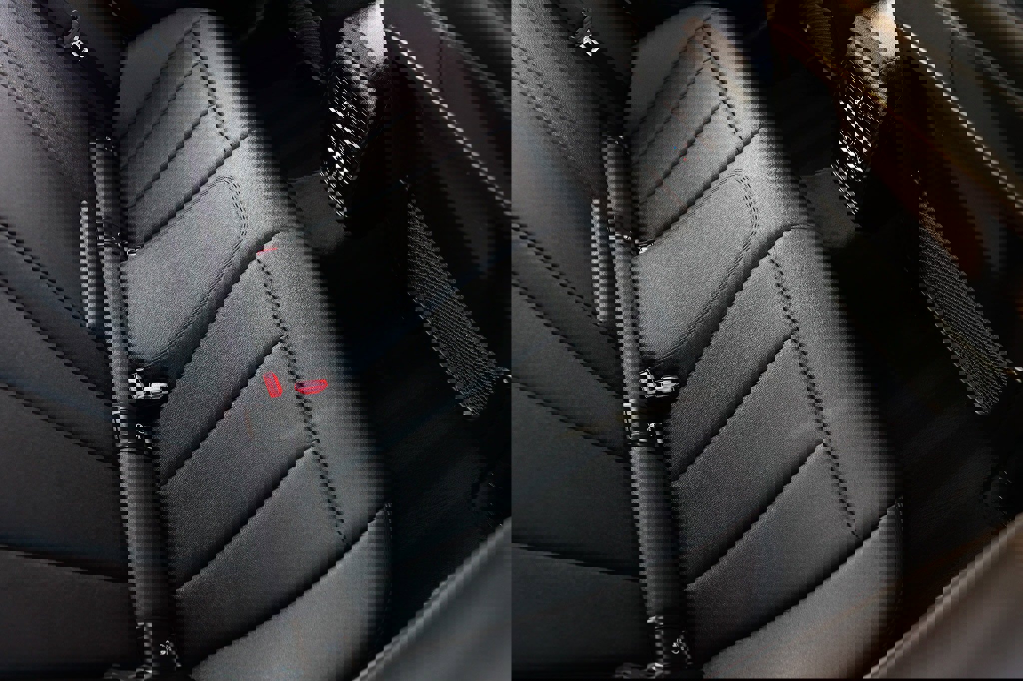 Used 2021 BMW 330i Sedan w/ Premium Package image 15