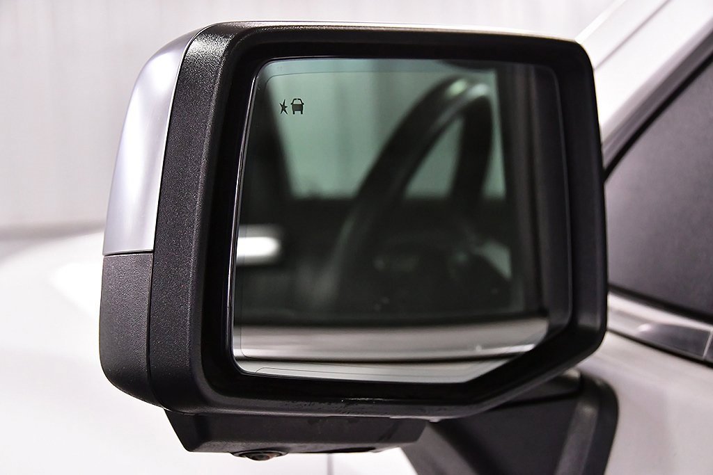 Used 2023 Chevrolet Silverado 1500 High Country w/ High Country Premium Package image 17