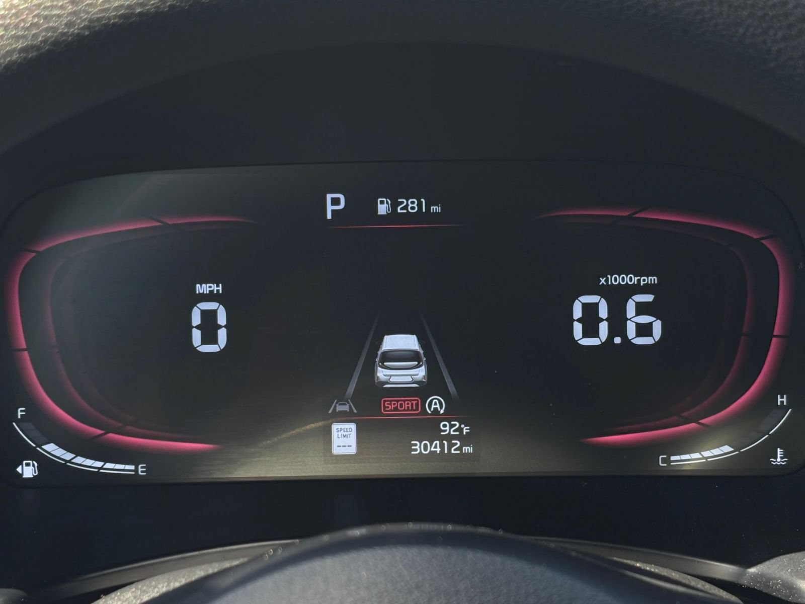 Used 2025 Kia Soul LX w/ LX Technology Package FWD image 30